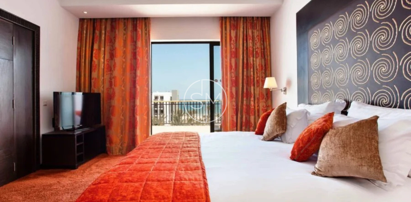 hotel-img